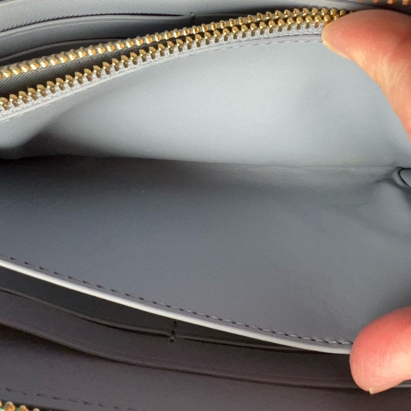 Coach carriage leather zip around wallet - Picture 8 of 14